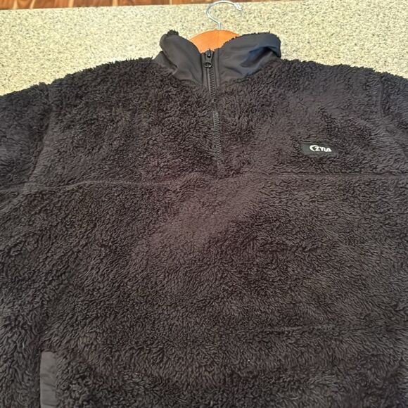 ZYIA Quarter Zip Sherpa Fleece Teddy Bear Pullover - Picture 14 of 14